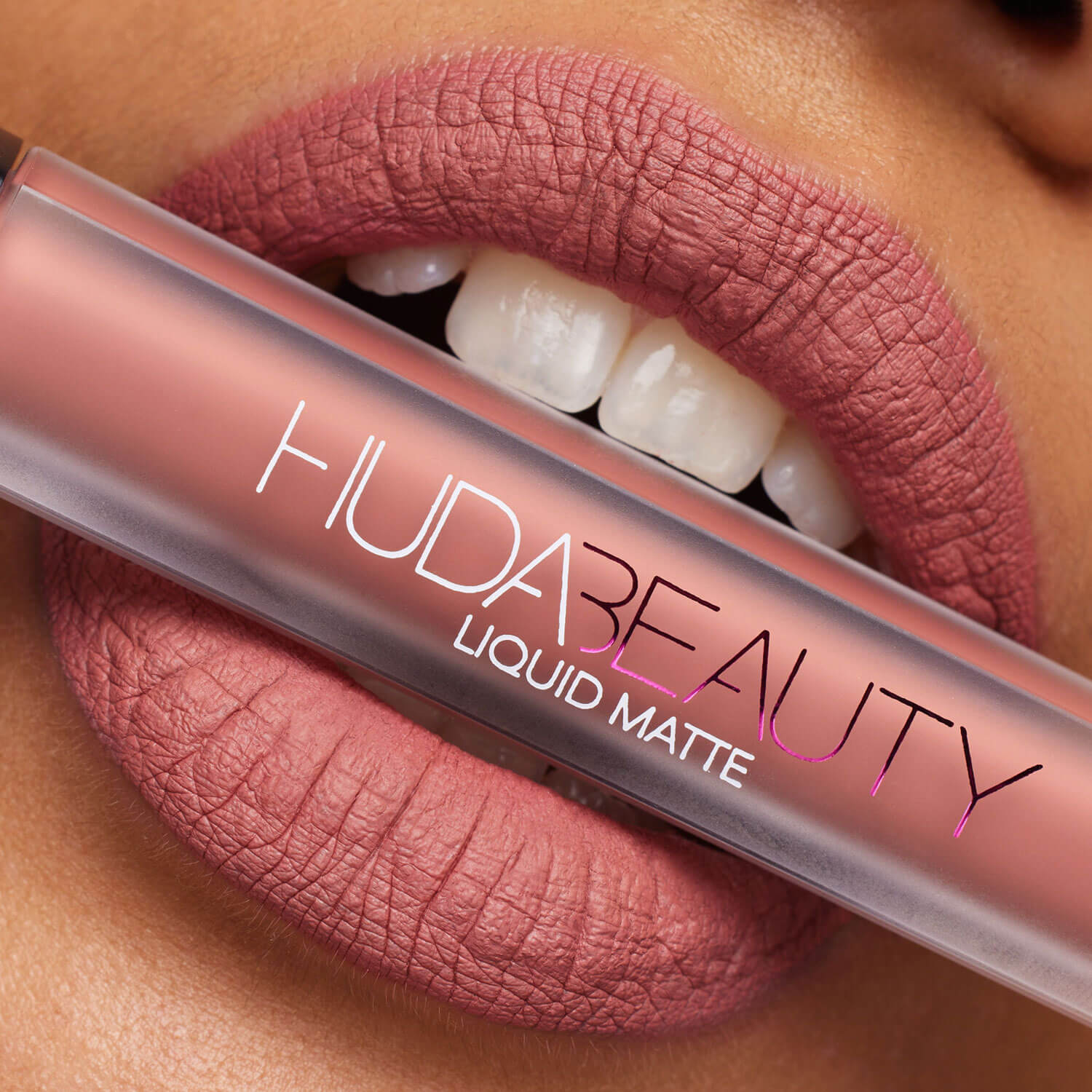 Huda Beauty- Liquid Matte- Perfectionist